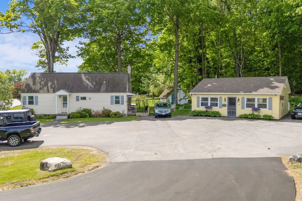 664 Maine Avenue Farmingdale ME 04344