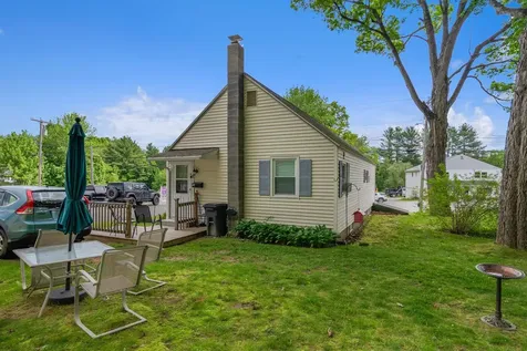 664 Maine Avenue Farmingdale ME 04344
