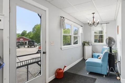 664 Maine Avenue Farmingdale ME 04344