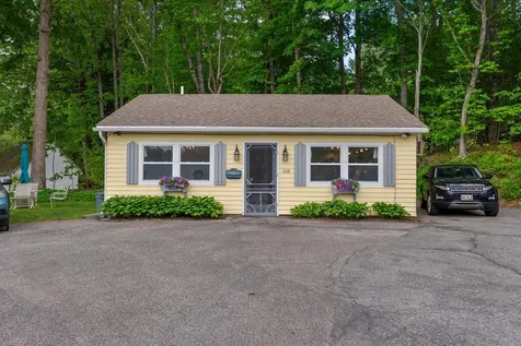 664 Maine Avenue Farmingdale ME 04344