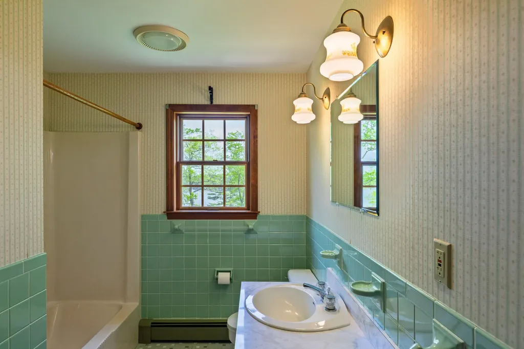 213 Fiddlers Reach Road Phippsburg ME 04562