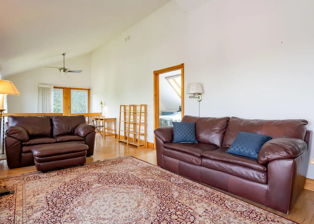 32 Clemons Street South Portland ME 04106