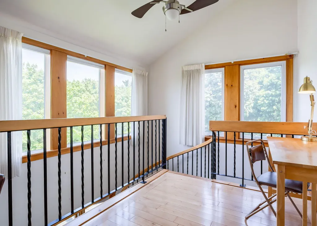 32 Clemons Street South Portland ME 04106