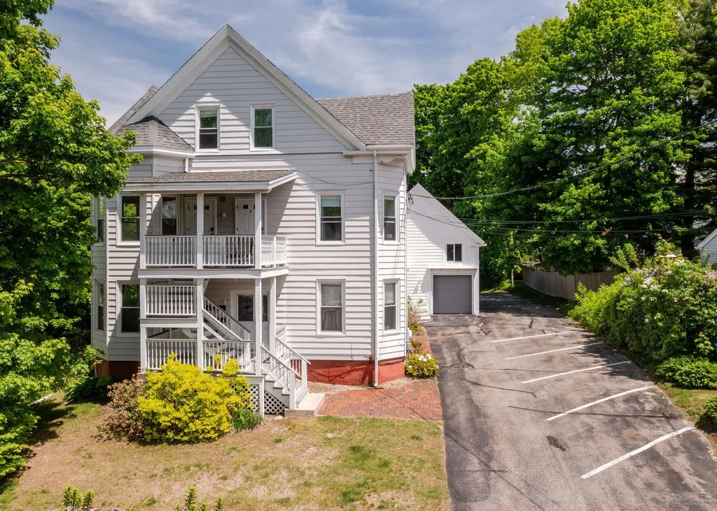 32 Clemons Street South Portland ME 04106