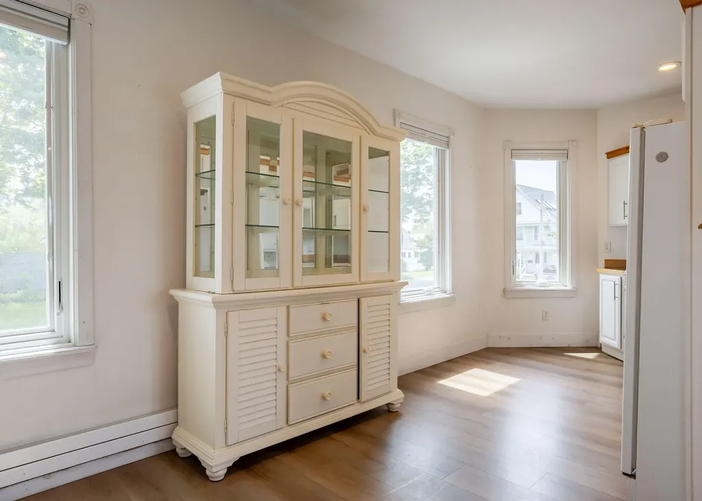 32 Clemons Street South Portland ME 04106