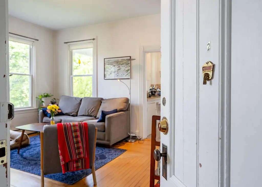 32 Clemons Street South Portland ME 04106