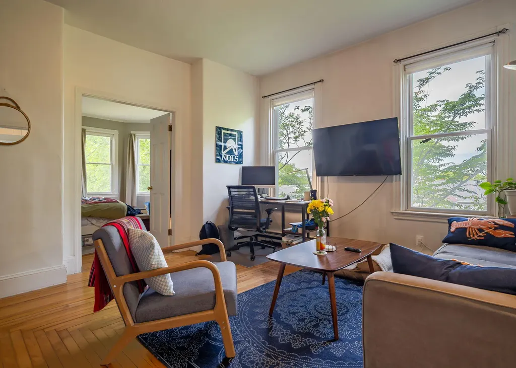 32 Clemons Street South Portland ME 04106
