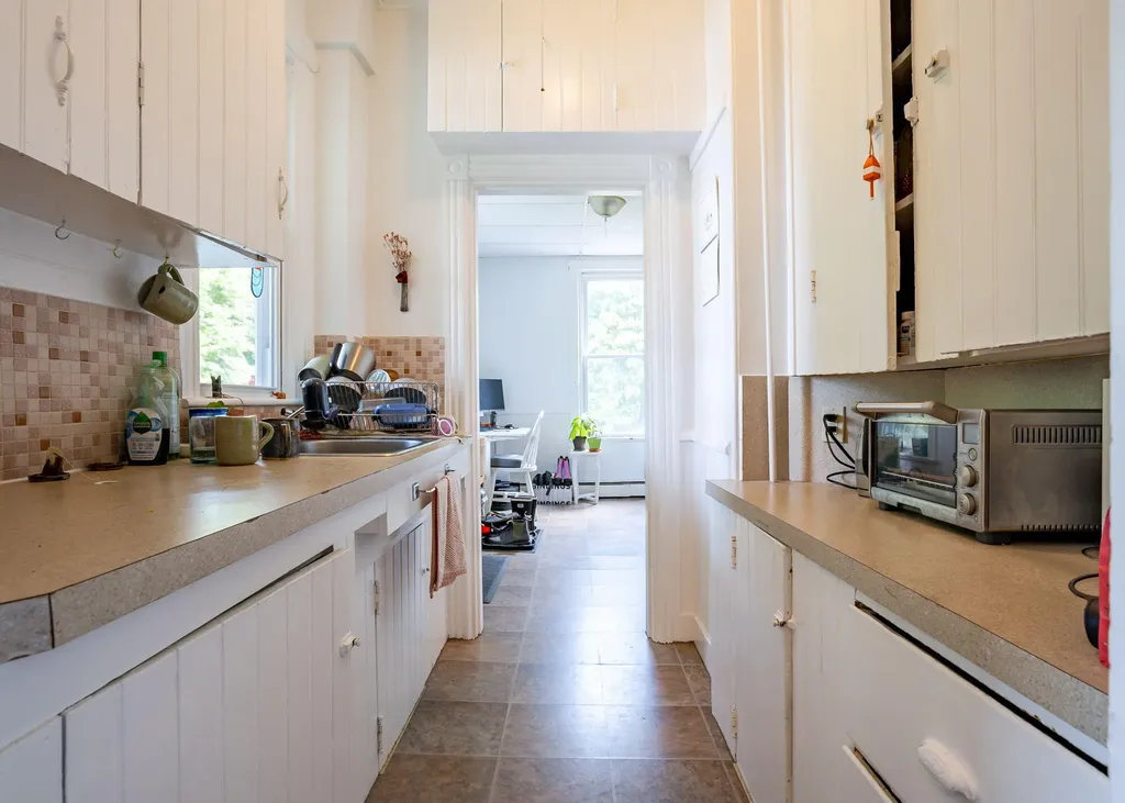 32 Clemons Street South Portland ME 04106