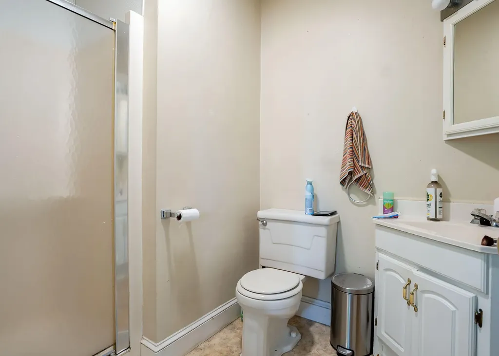 32 Clemons Street South Portland ME 04106