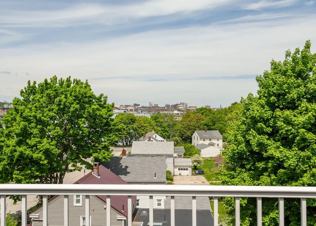 32 Clemons Street South Portland ME 04106