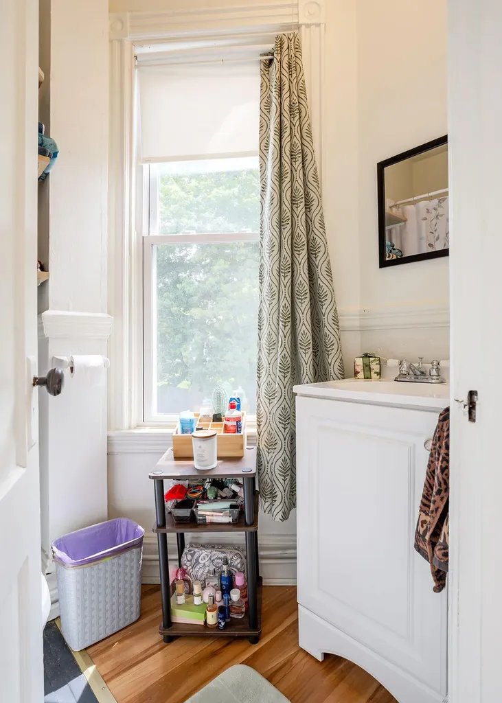 32 Clemons Street South Portland ME 04106