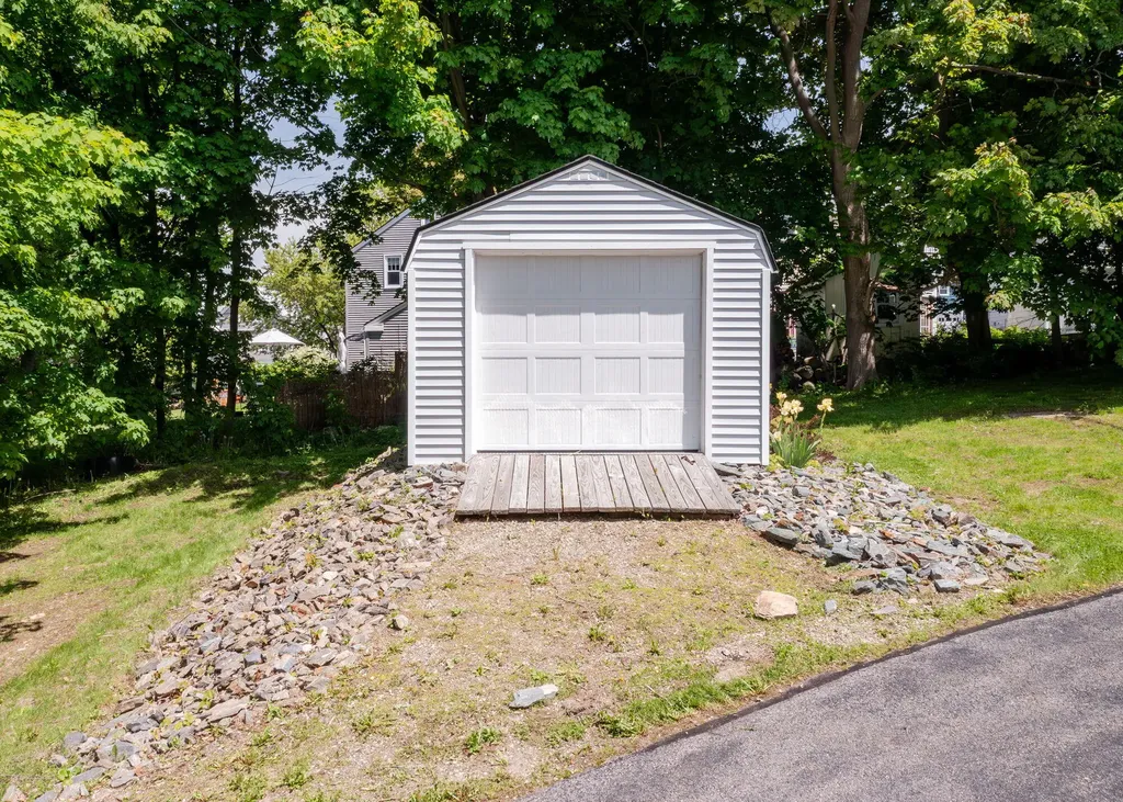 32 Clemons Street South Portland ME 04106