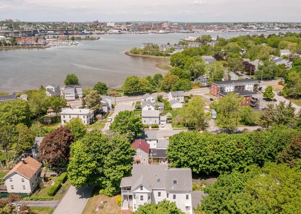 32 Clemons Street South Portland ME 04106
