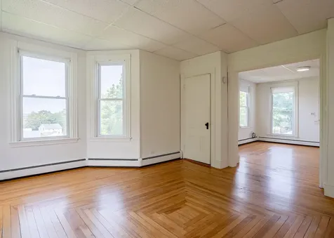 32 Clemons Street South Portland ME 04106