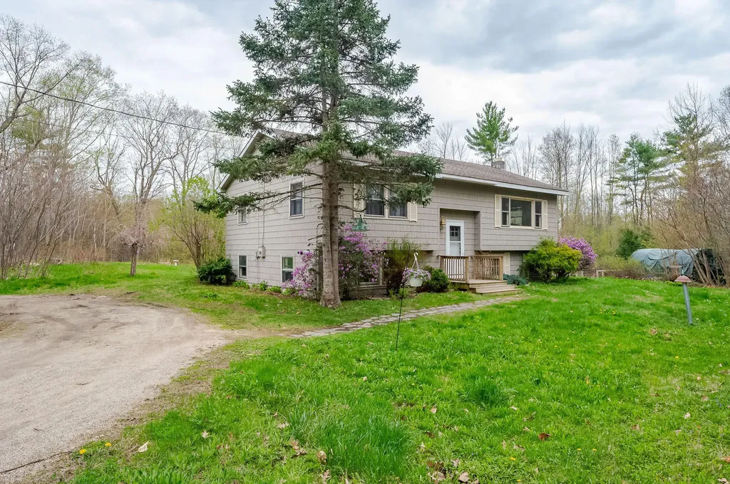 29 Richardson Road Limington ME 04049