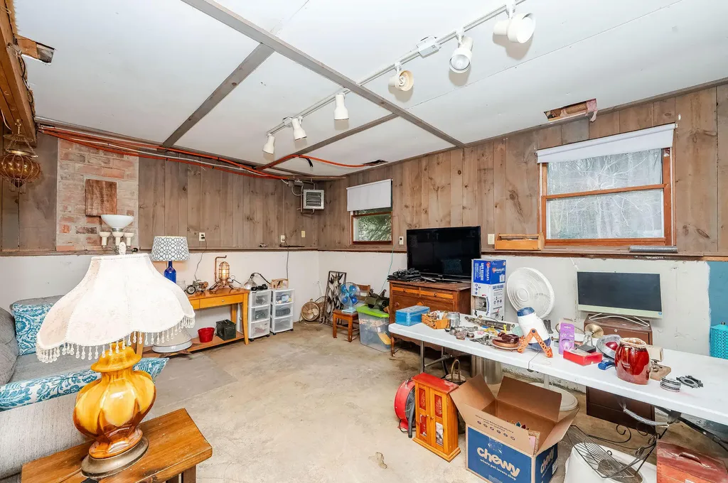 29 Richardson Road Limington ME 04049