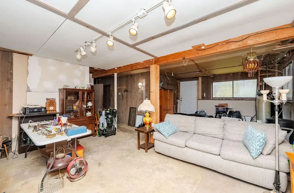 29 Richardson Road Limington ME 04049