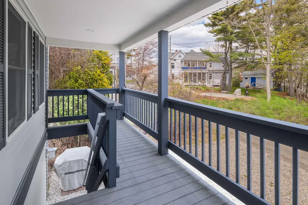 31 Highland Avenue York ME 03909