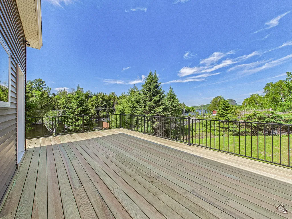 4046 Rockwood Road Rockwood T1 R1 Nbkp ME 04478