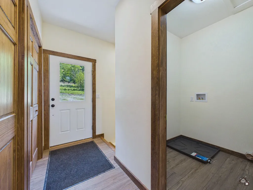 4046 Rockwood Road Rockwood T1 R1 Nbkp ME 04478