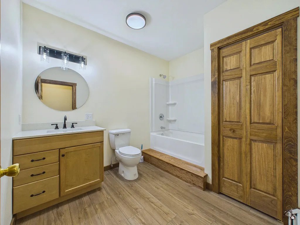4046 Rockwood Road Rockwood T1 R1 Nbkp ME 04478