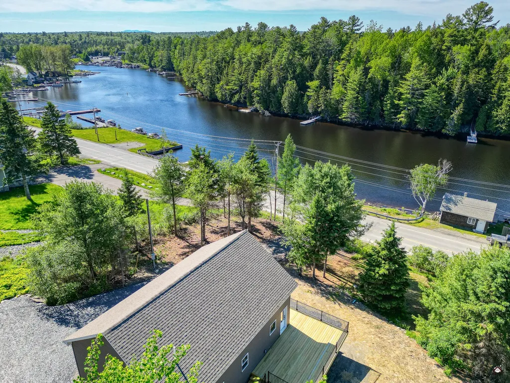 4046 Rockwood Road Rockwood T1 R1 Nbkp ME 04478