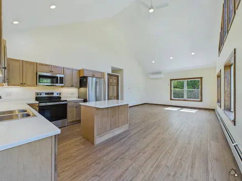 4046 Rockwood Road Rockwood T1 R1 Nbkp ME 04478