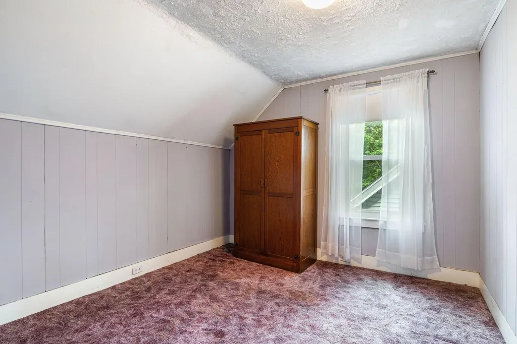 10 Varney Street Lebanon ME 04027