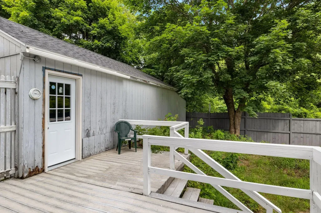 10 Varney Street Lebanon ME 04027