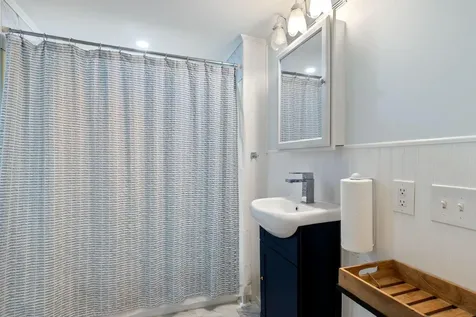 10 Varney Street Lebanon ME 04027