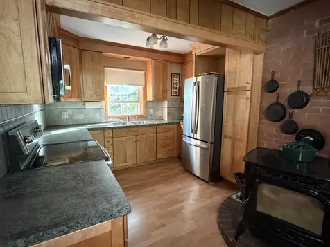 10 Varney Street Lebanon ME 04027