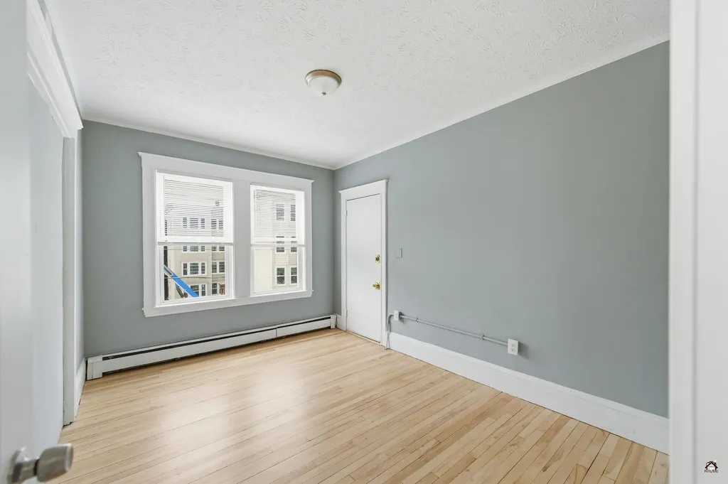 166 Bartlett Street Lewiston ME 04240
