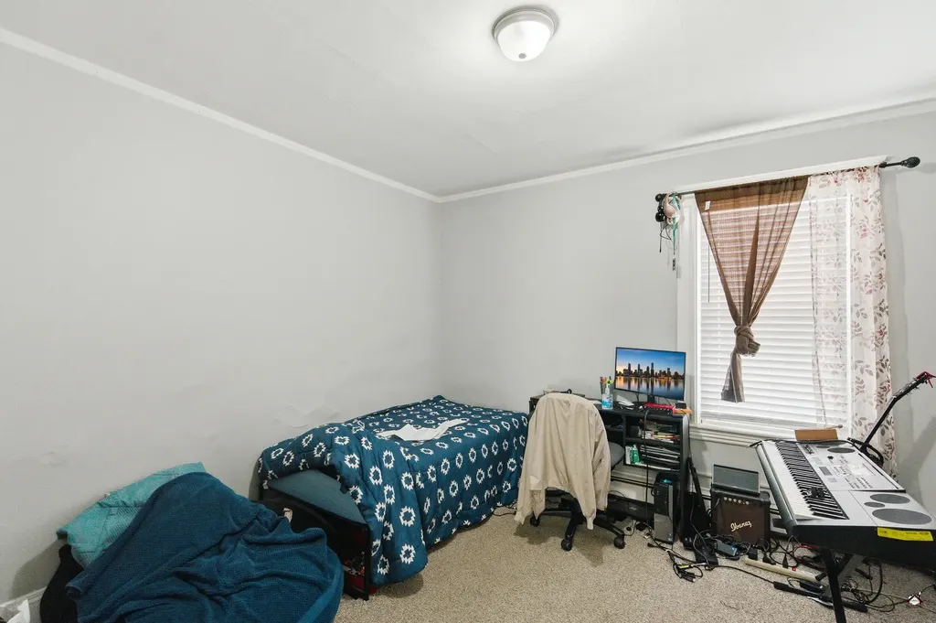 166 Bartlett Street Lewiston ME 04240