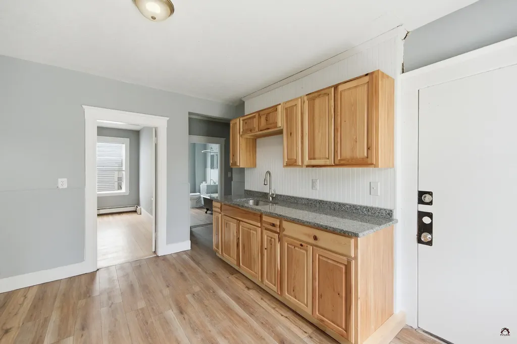 166 Bartlett Street Lewiston ME 04240