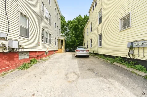 166 Bartlett Street Lewiston ME 04240