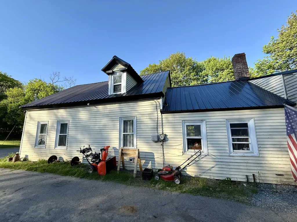 11 Orchard Street Dexter ME 04930