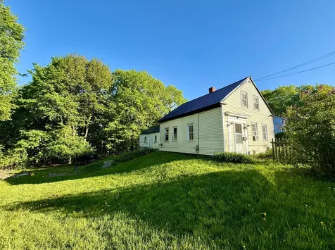 11 Orchard Street Dexter ME 04930