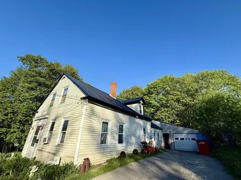 11 Orchard Street Dexter ME 04930
