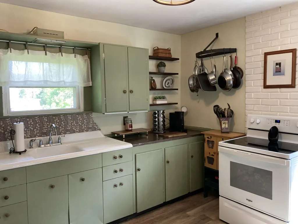 29 Prescott Street Rockland ME 04841