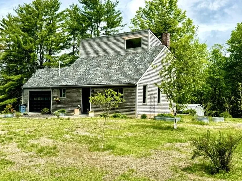 22 Union Street Skowhegan ME 04976