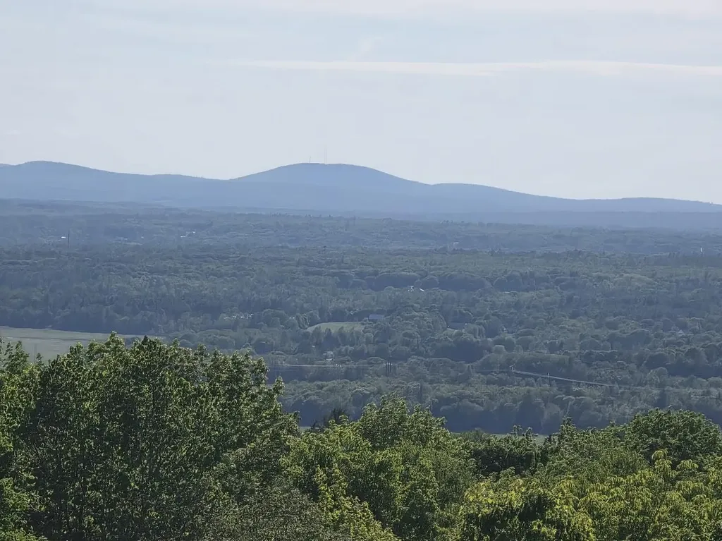 40 Skyline Drive Holden ME 04429
