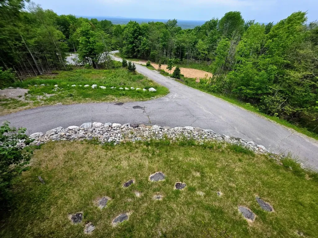 40 Skyline Drive Holden ME 04429