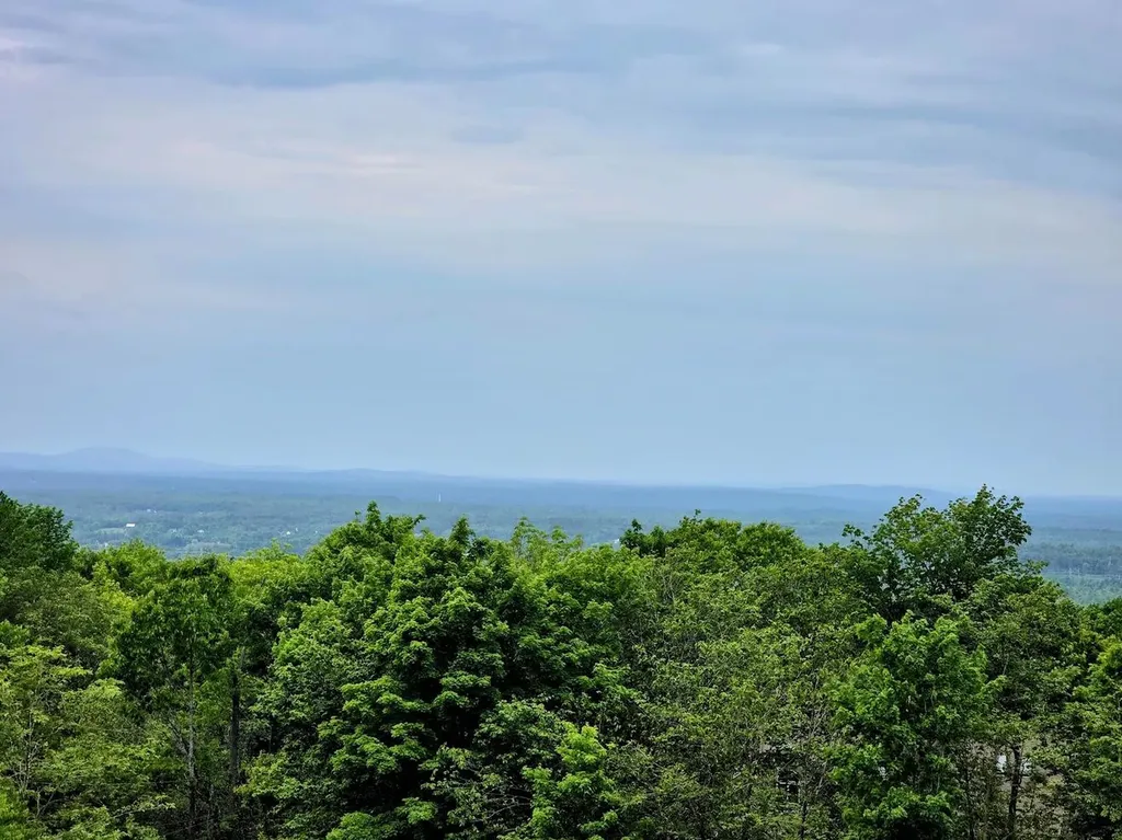 40 Skyline Drive Holden ME 04429