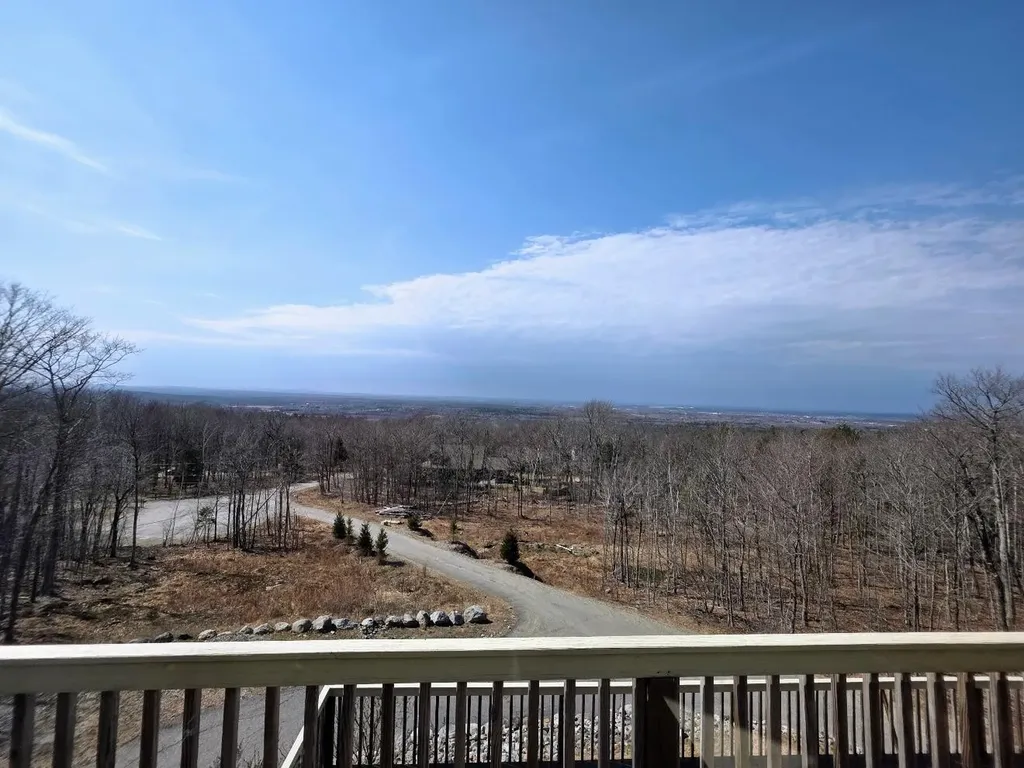 40 Skyline Drive Holden ME 04429