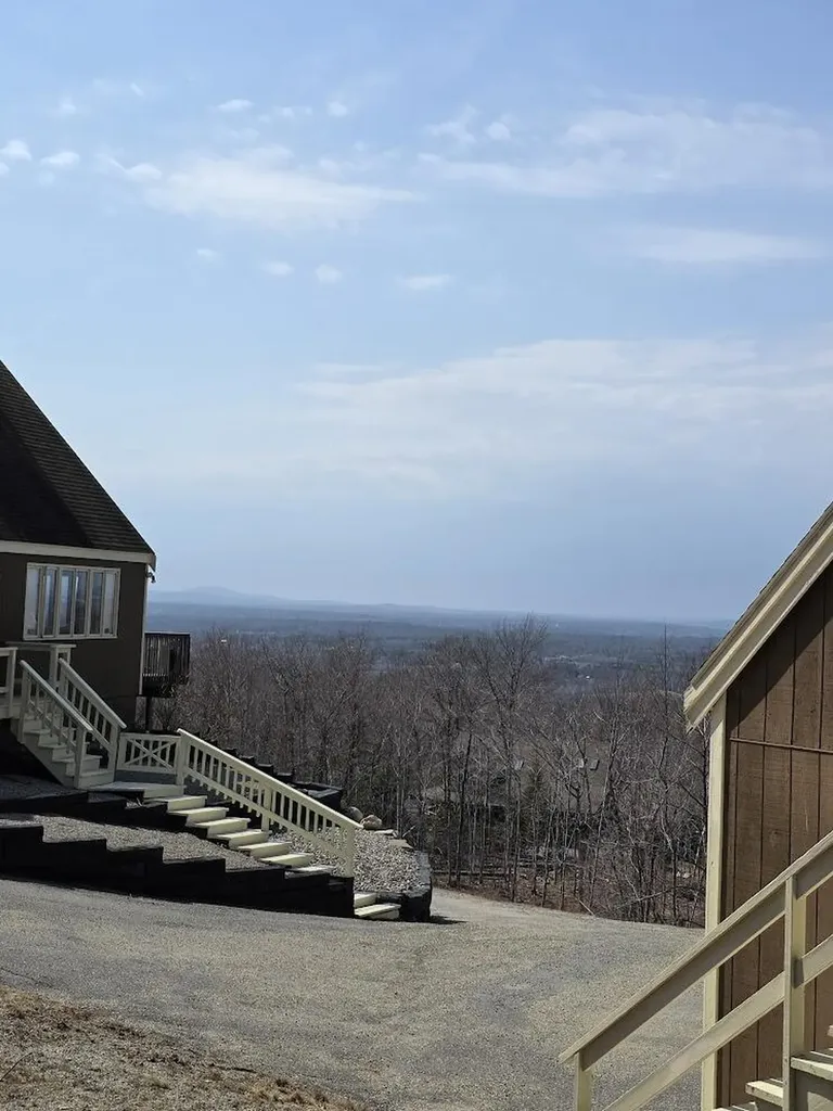 40 Skyline Drive Holden ME 04429