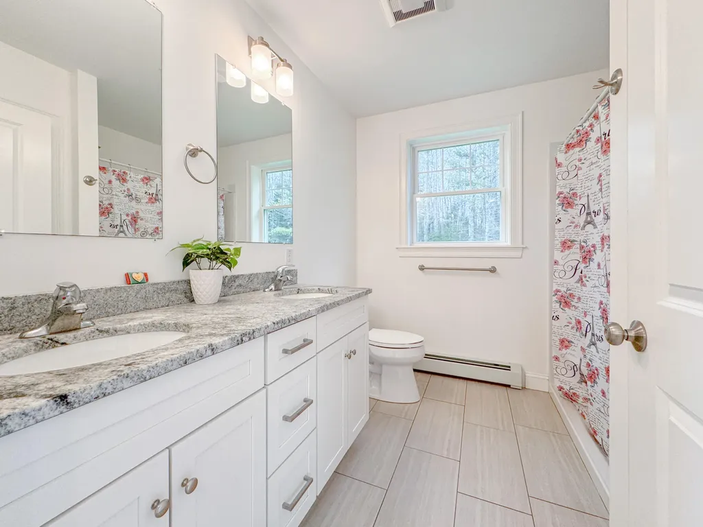 951 Limerick Road Arundel ME 04046