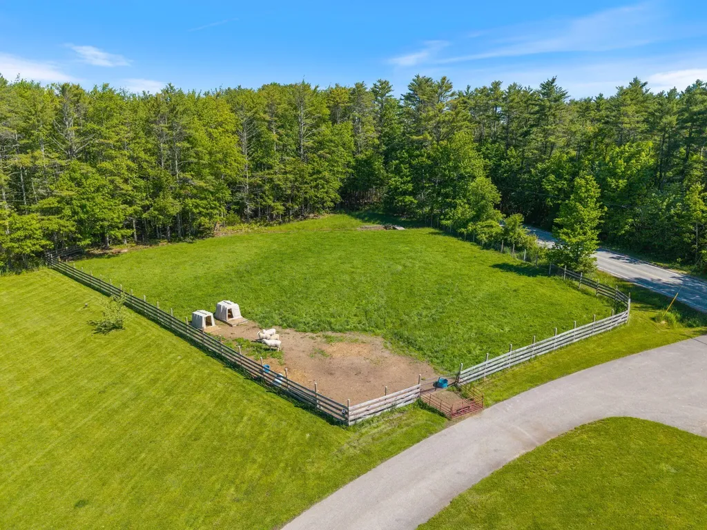 951 Limerick Road Arundel ME 04046