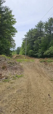 33 Serenity Lane Topsham ME 04086