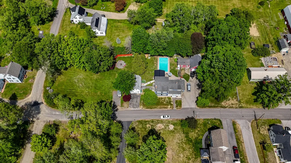 43 Pleasant Street North Berwick ME 03906