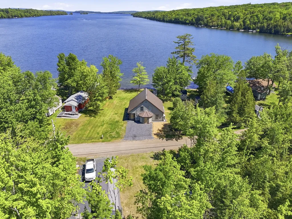 102 Pinkhams Cove Road Belgrade ME 04917